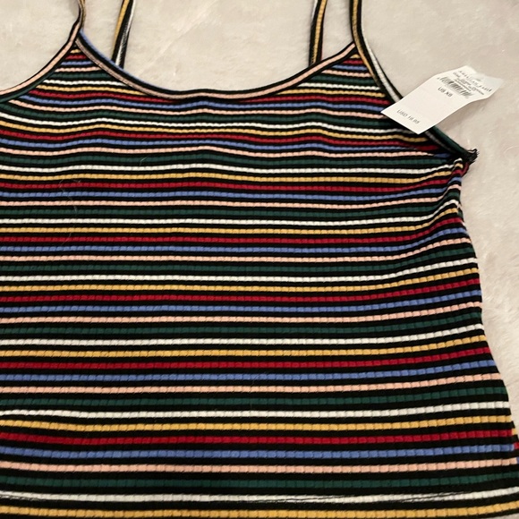 NWT AE CROP TOP - Picture 3 of 6